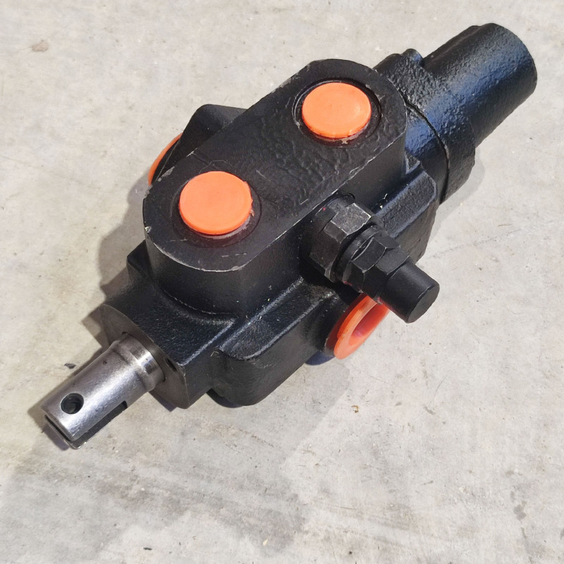 Distributeur hydraulique fendeuse